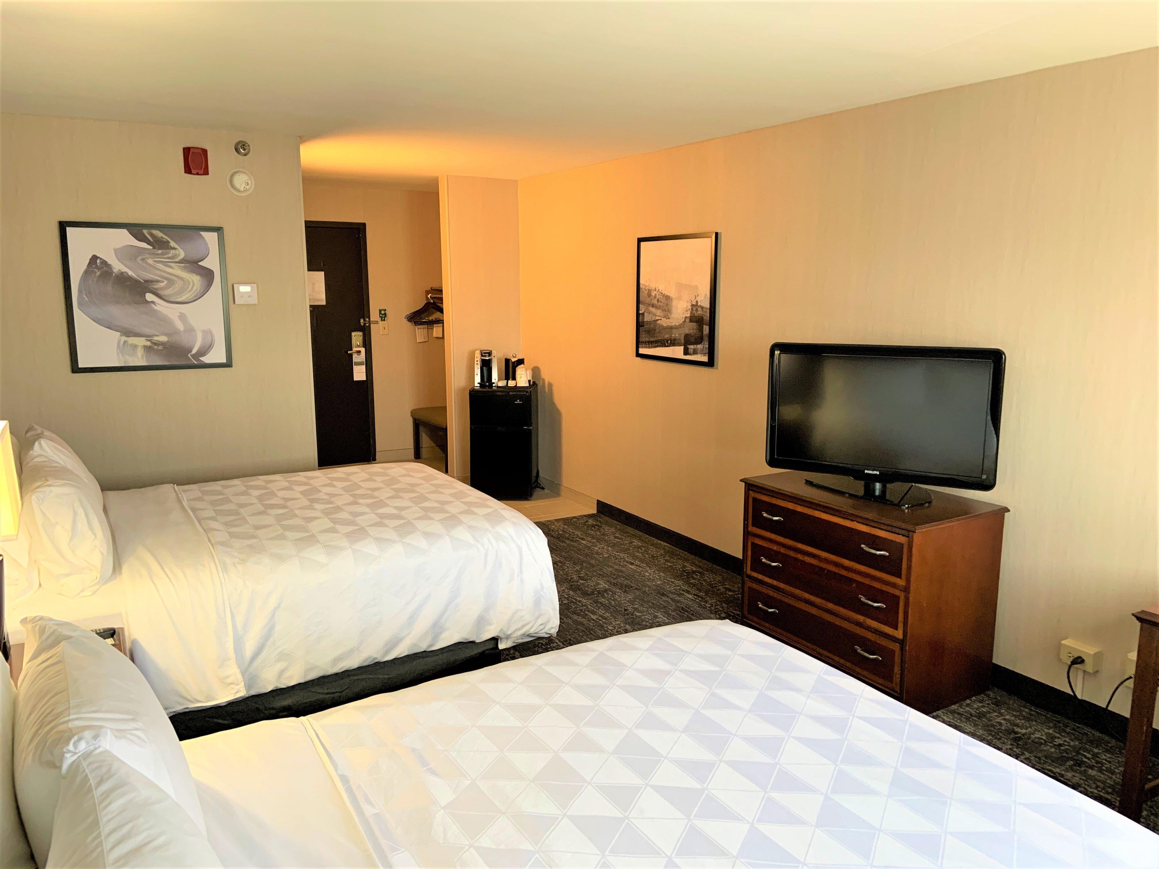 Holiday Inn & Suites Chicago-Carol Stream Wheaton By Ihg Exterior photo