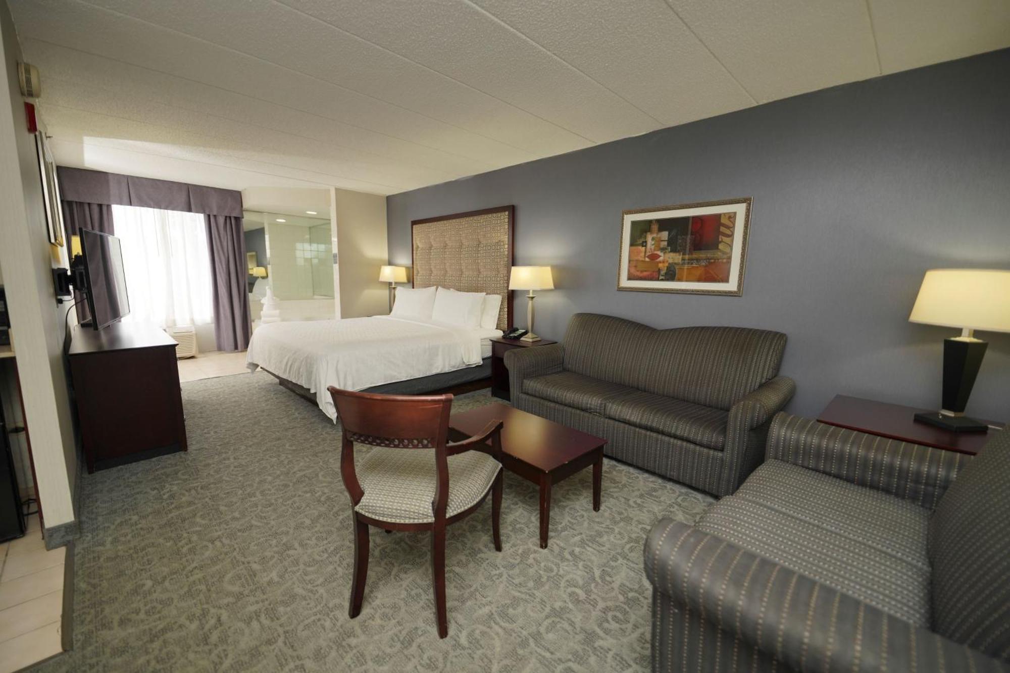 Holiday Inn & Suites Chicago-Carol Stream Wheaton By Ihg Exterior photo